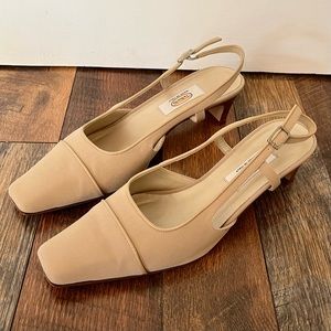 Talbots Leather Beige Closed Toe Slingback Heels, Women's Size 7.5 M